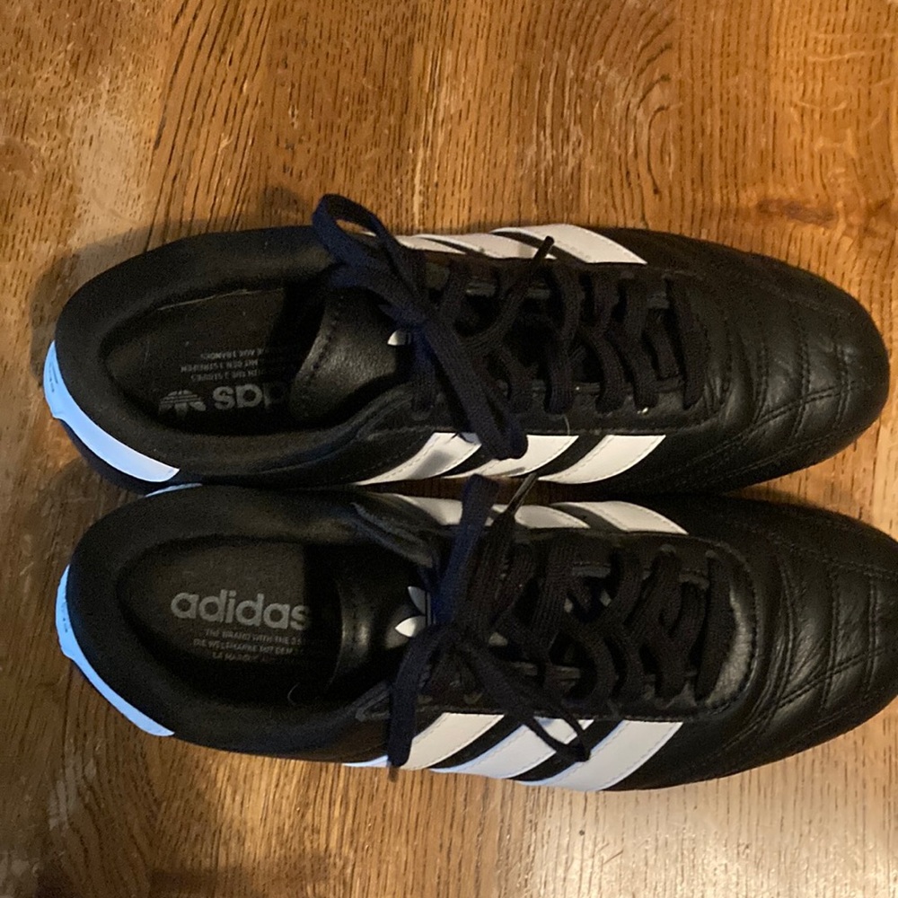 women’s Adidaa taekwondo shoes size 9 black lace up